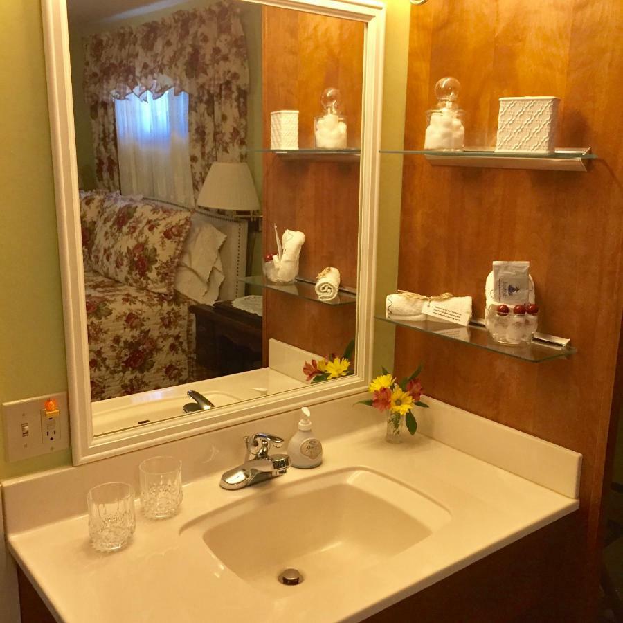Romeo Inn Ashland Bagian luar foto